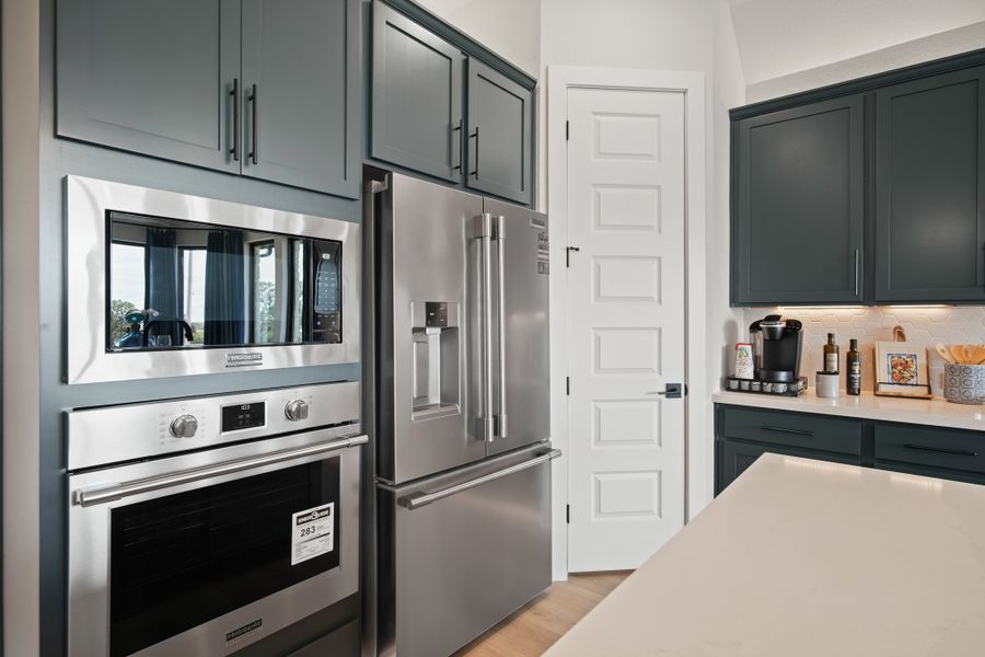 Furnished interior view inside a new home in La Cima 50', San Marcos (Image 37).