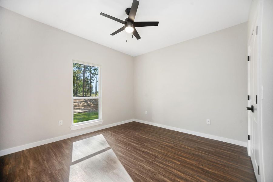 Spacious, unfurnished interior of a new home in , Huntington (Image 28).