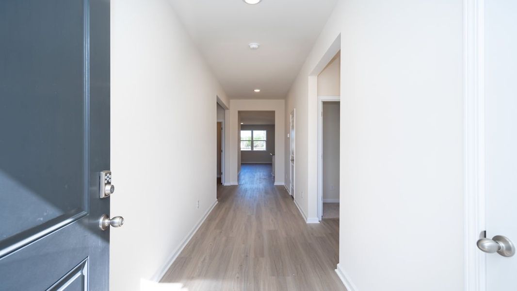 Representative unfurnished interior of a home built from the CALI by D.R. Horton in Island Green, Myrtle Beach (Image 15).