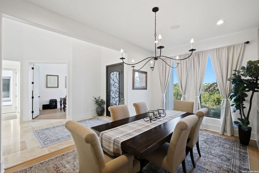 Furnished interior view inside a new home in , Boerne (Image 49).