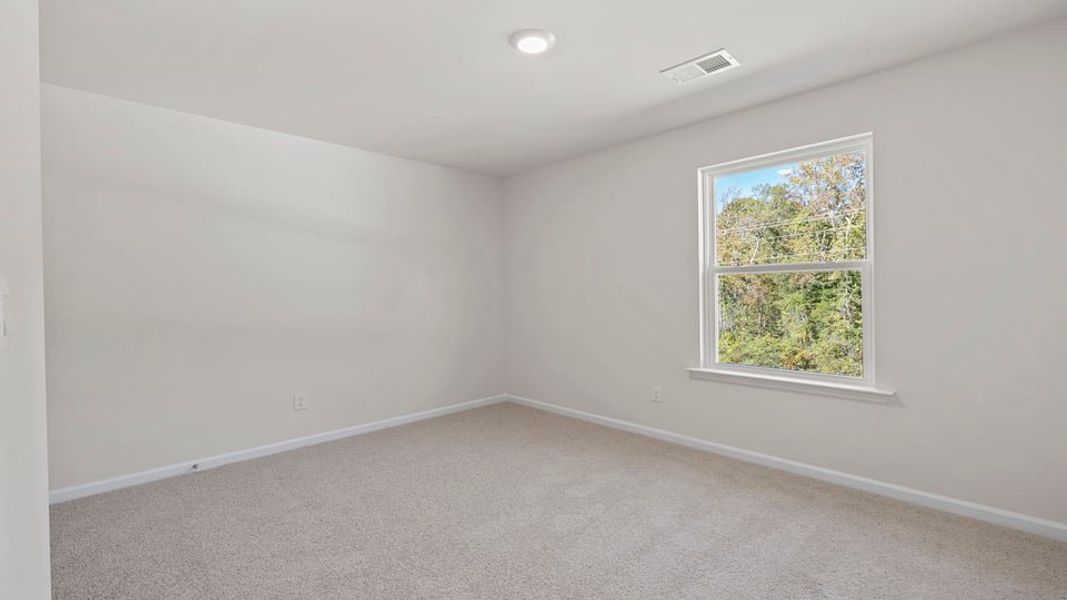 Spacious, unfurnished interior of a new home in Cedar Gap, Fountain Inn (Image 23).