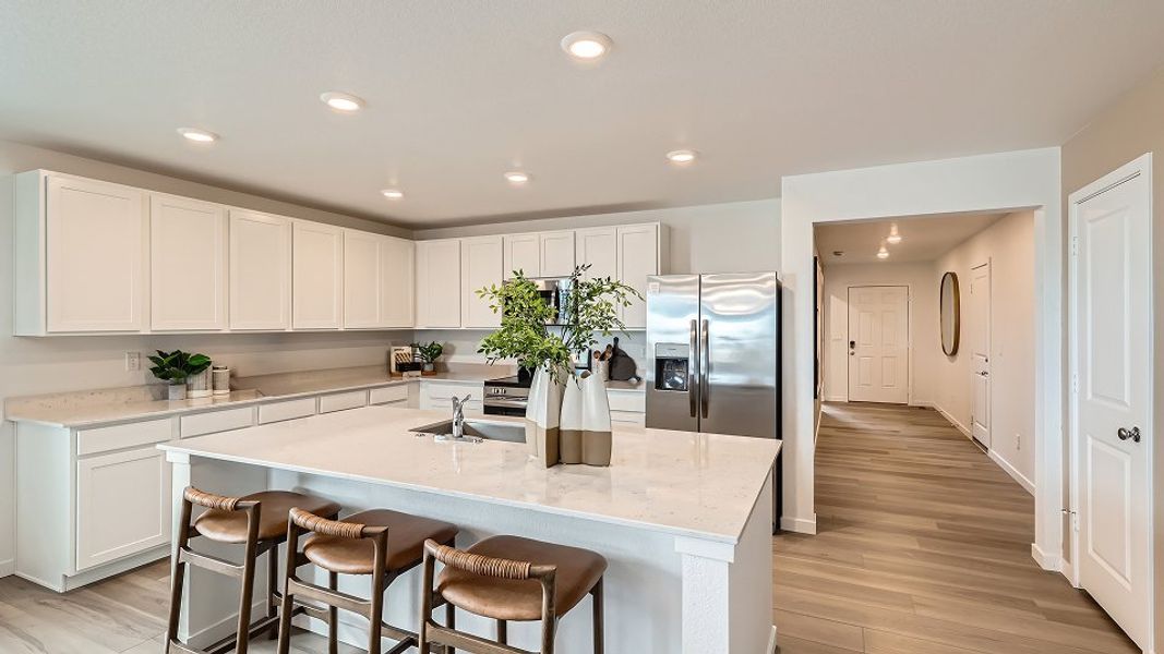 4003 Madison Kitchen 1of3 F1