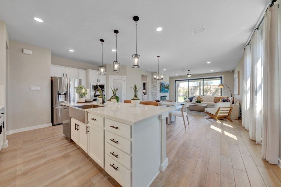 Representative furnished interior of a home built from the Maverick by Hakes Brothers in Veranda Designer, San Antonio (Image 5).