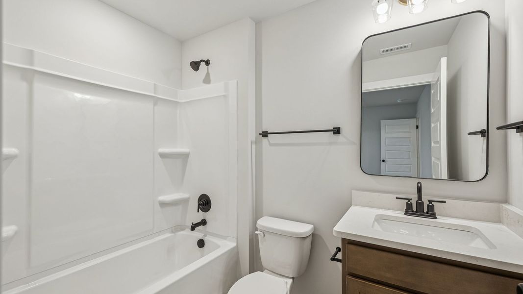 Representative furnished interior of a home built from the Tisdale by D.R. Horton in Harvest Point, Spring Hill (Image 18). Representative furnished interior of a home built from the Tisdale by D.R. Horton in Harvest Point, Spring Hill (Image 18).