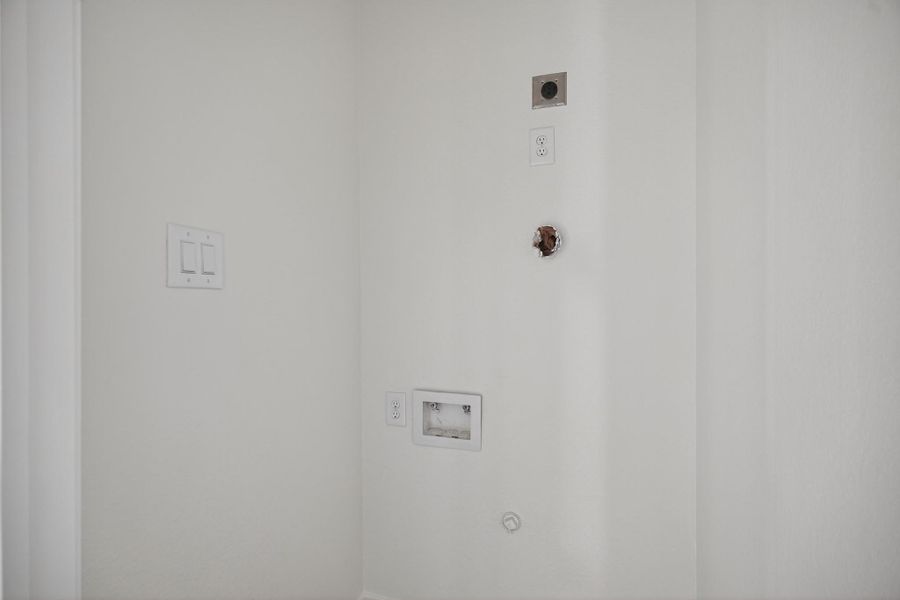 Image 18 of a home in Arrowhead Lakes.