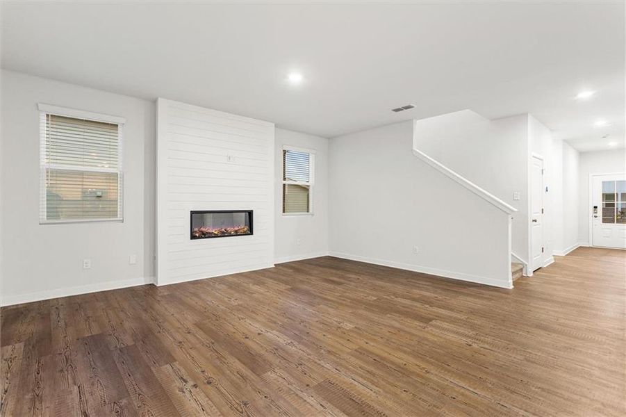 Spacious, unfurnished interior of a new home in , Grayson (Image 33).
