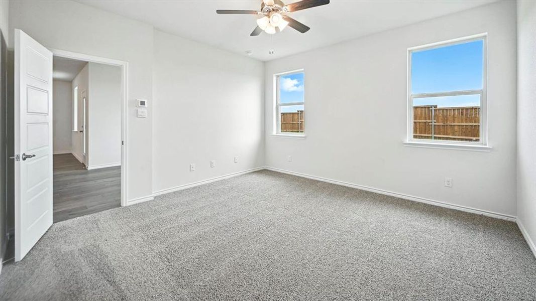 Spacious, unfurnished interior of a new home in Trailstone, Caddo Mills (Image 30).