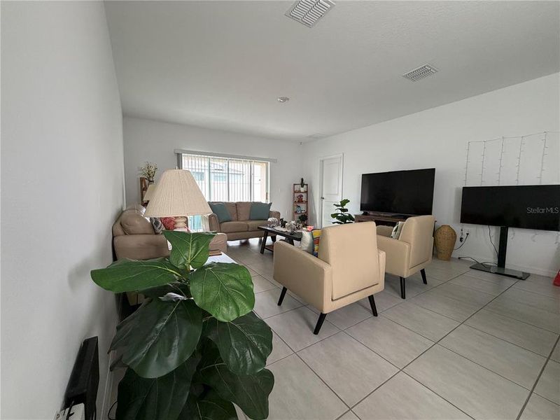 Furnished interior view inside a new home in Marion Creek, Haines City (Image 8).