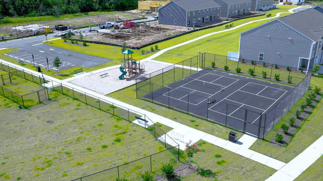 Community amenities in Grayson Park, Leland (Image 31).