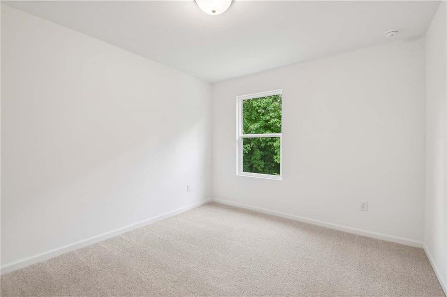 Spacious, unfurnished interior of a new home in Laurelwood, Douglasville (Image 10).