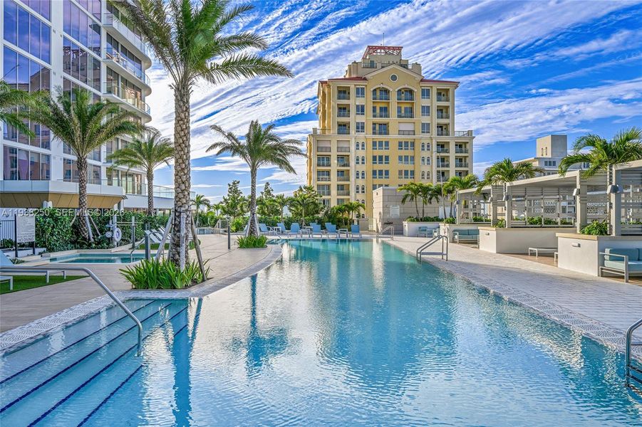 Condo located in Fort Lauderdale, FL showcasing its design and architecture (Image 41).