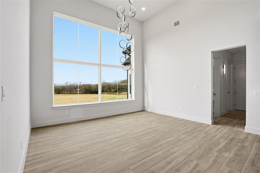 Spacious, unfurnished interior of a new home in , Burleson (Image 16).