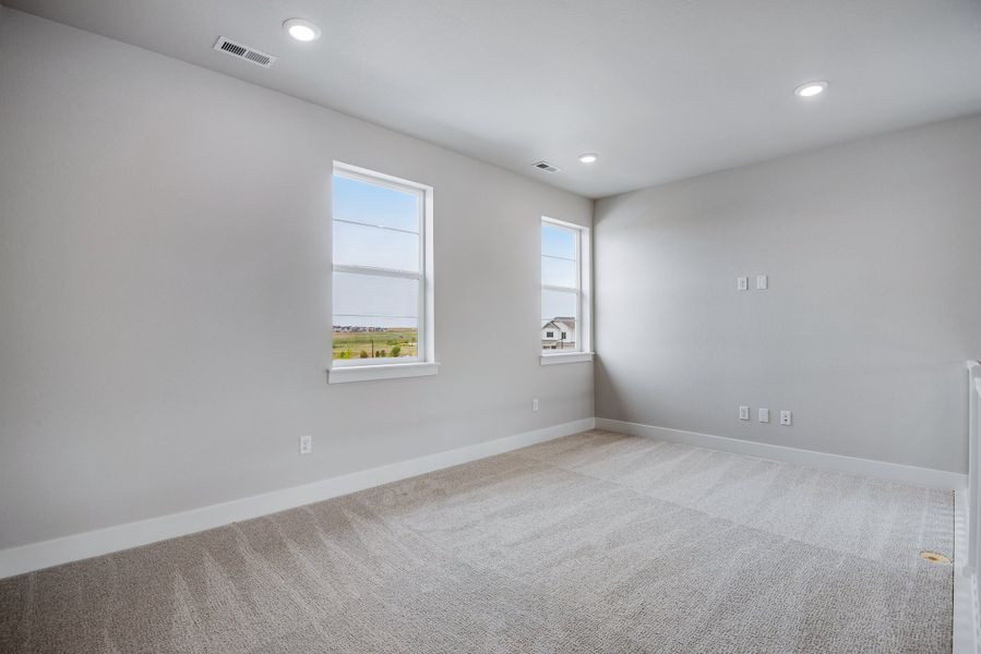 Spacious, unfurnished interior of a new home in The Aurora Highlands, Aurora (Image 28). Spacious, unfurnished interior of a new home in The Aurora Highlands, Aurora (Image 28).