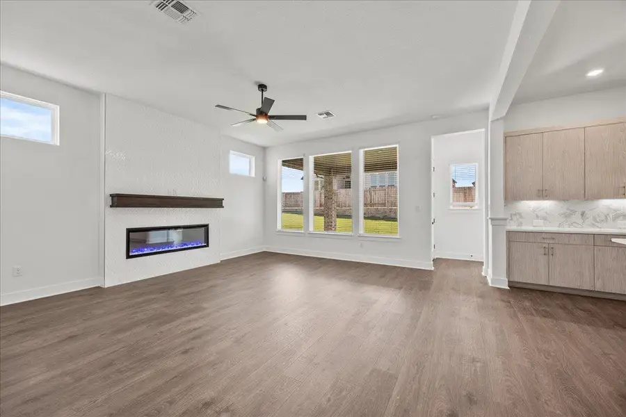 REPRESENTATIVE PHOTO REPRESENTATIVE PHOTO