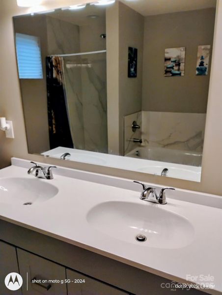 Image 12 of a home in .