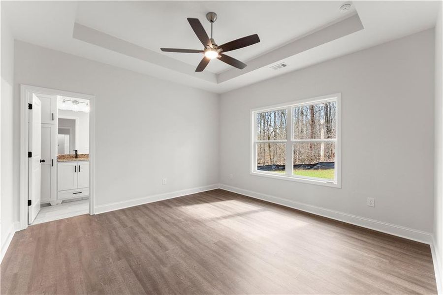 Spacious, unfurnished interior of a new home in , Cleveland (Image 24).