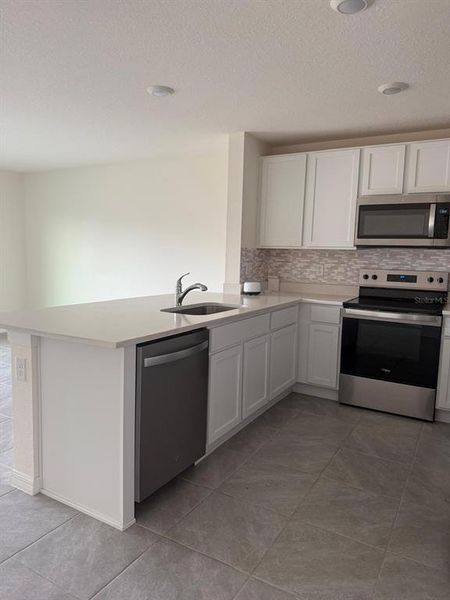 Furnished interior view inside a new home in , Ocala (Image 6).