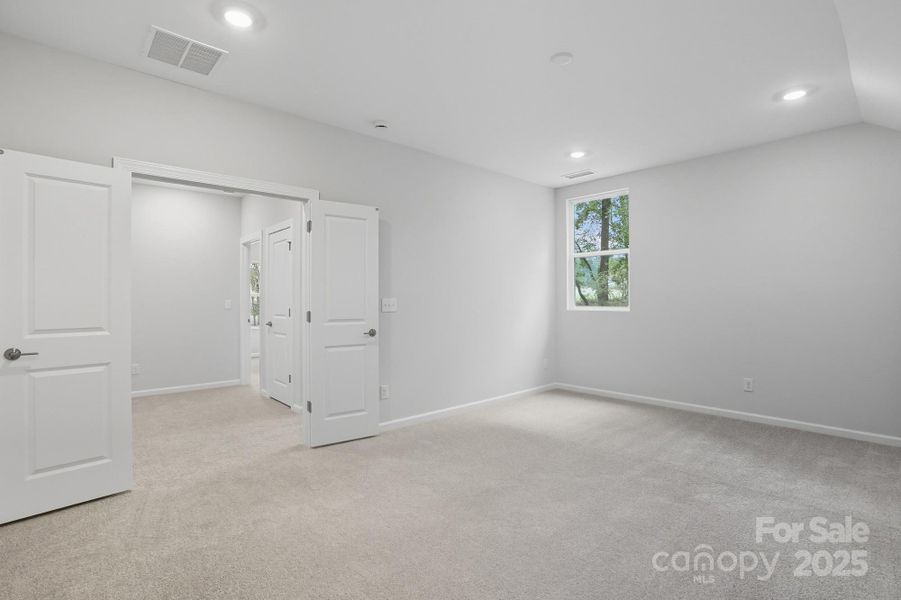 Spacious, unfurnished interior of a new home in , Statesville (Image 27).