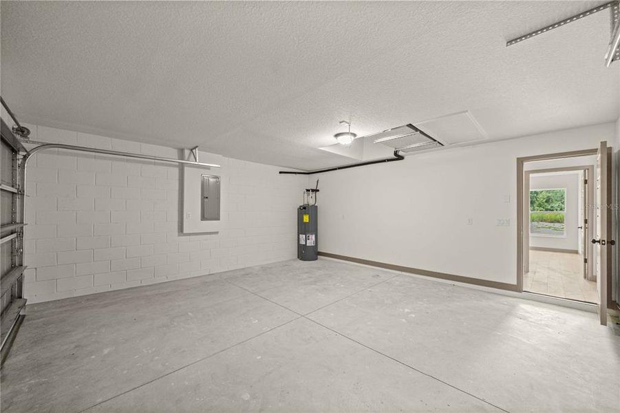 Spacious, unfurnished interior of a new home in , Ocala (Image 18). Spacious, unfurnished interior of a new home in , Ocala (Image 18).