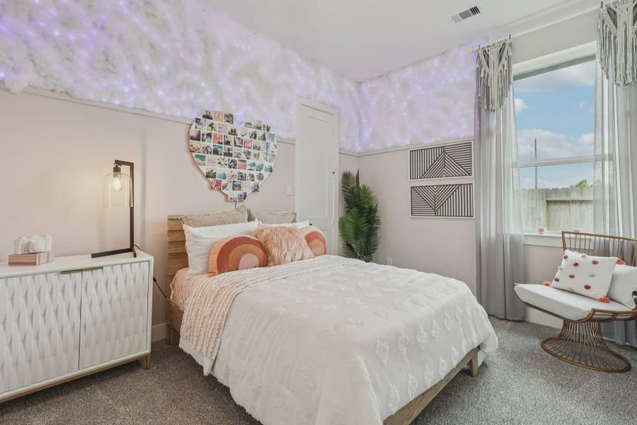 Representative furnished interior of a home built from the Orlando by Chesmar Homes in The Woodlands Hills, Willis (Image 13). Representative furnished interior of a home built from the Orlando by Chesmar Homes in The Woodlands Hills, Willis (Image 13).