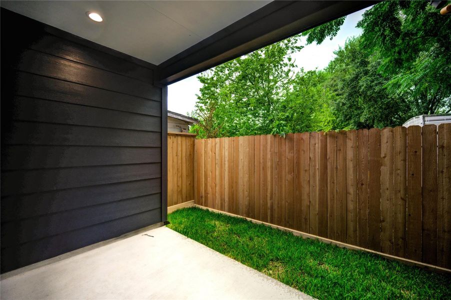 Large Covered Patio with yard. Great for Guest or reading a book. Large Covered Patio with yard. Great for Guest or reading a book.