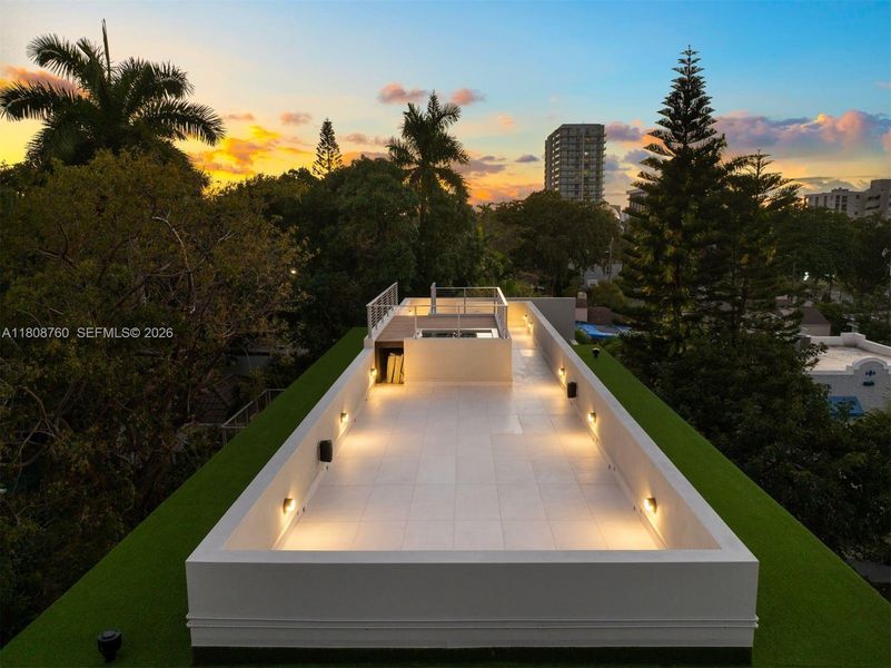 Exterior details and patio area of a home in , Miami (Image 26).