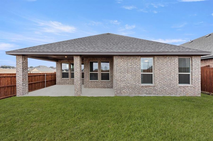 26. 125 Meadow - Back