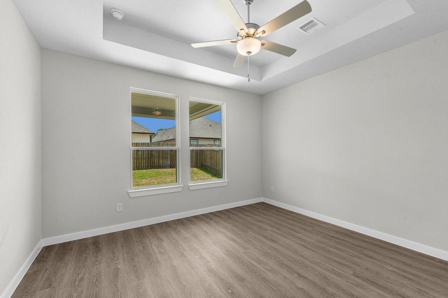 Spacious, unfurnished interior of a new home in Lexington Heights, Willis (Image 18).