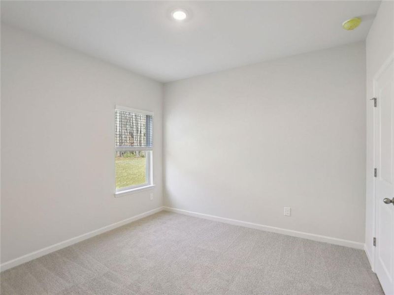 Spacious, unfurnished interior of a new home in River Pointe, Monroe (Image 16).