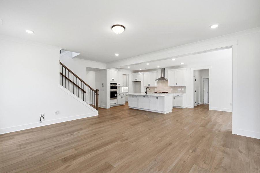 Spacious, unfurnished interior of a new home in Rone Creek, Waxhaw (Image 16).