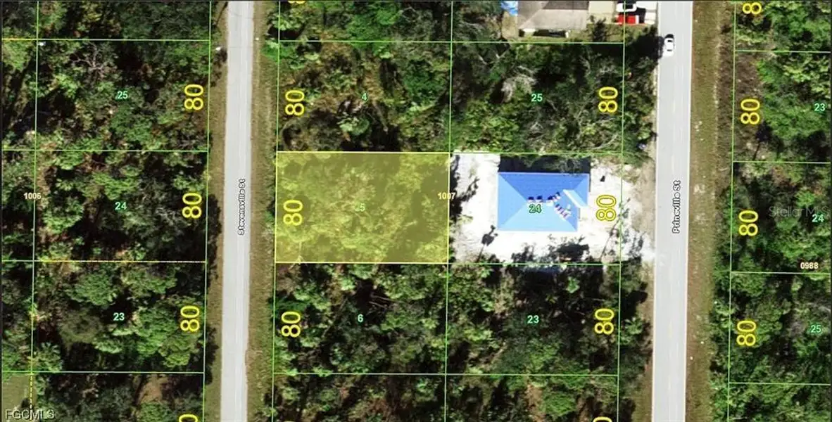 Community amenities in , Port Charlotte (Image 11). Community amenities in , Port Charlotte (Image 11).
