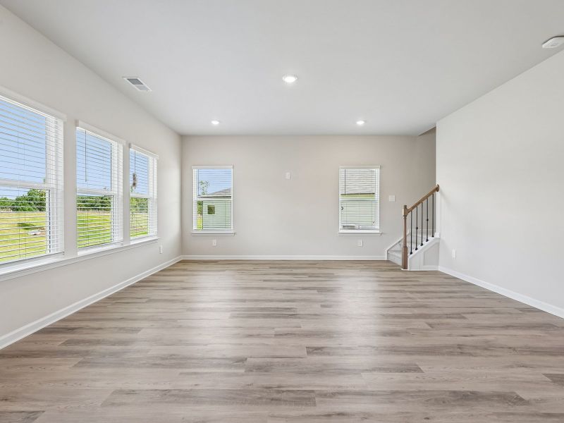 Spacious, unfurnished interior of a new home in Northwoods at Mirror Lake, Villa Rica (Image 14).