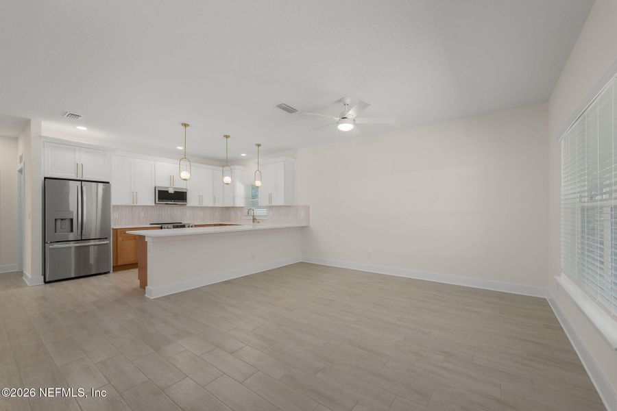 Spacious, unfurnished interior of a new home in , St. Augustine (Image 14).