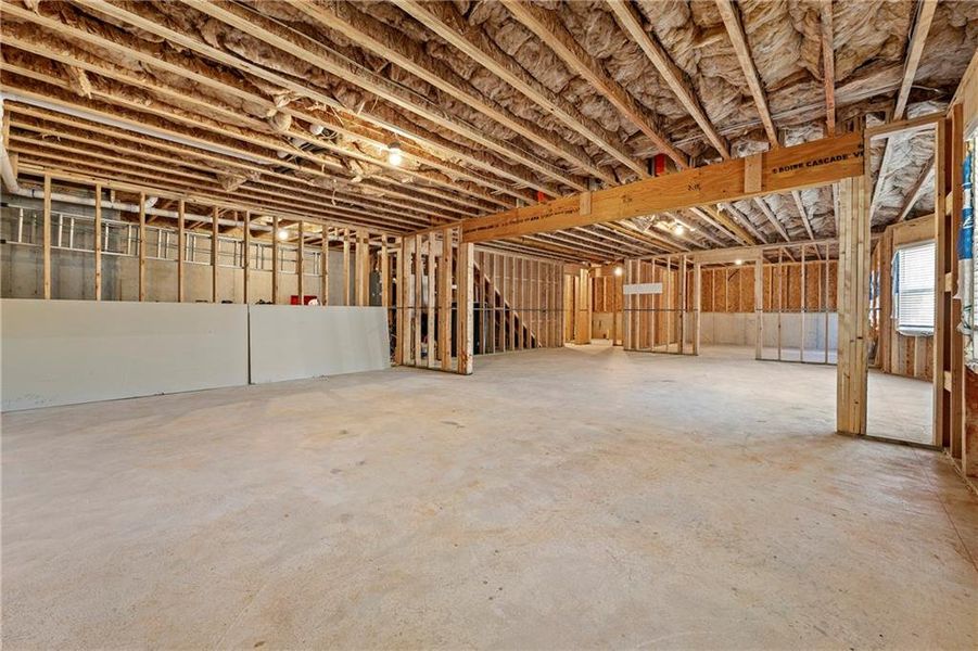 Spacious, unfurnished interior of a new home in Genesee, Newnan (Image 20).