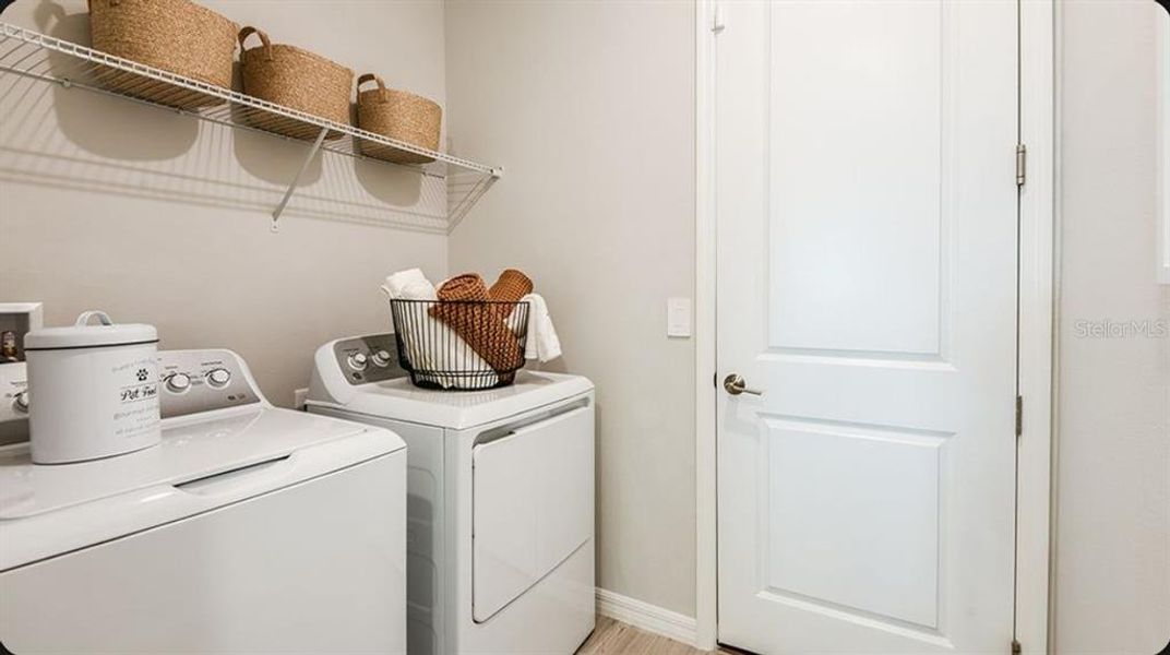 Close-up of interior finishes inside a home in Lochside, Mount Dora (Image 18).