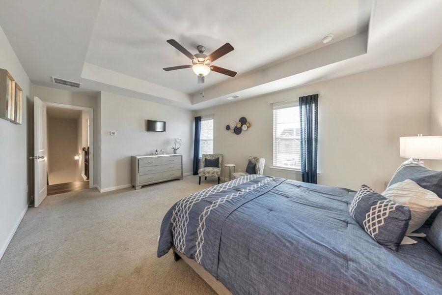 Furnished interior view inside a new home in Old Lost Mountain Estates, Powder Springs (Image 39).