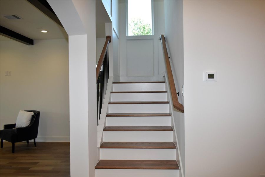 Image 36 of a home in .