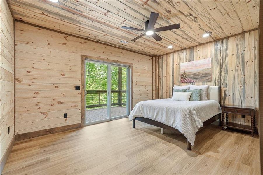 Furnished interior view inside a new home in , Blue Ridge (Image 9).