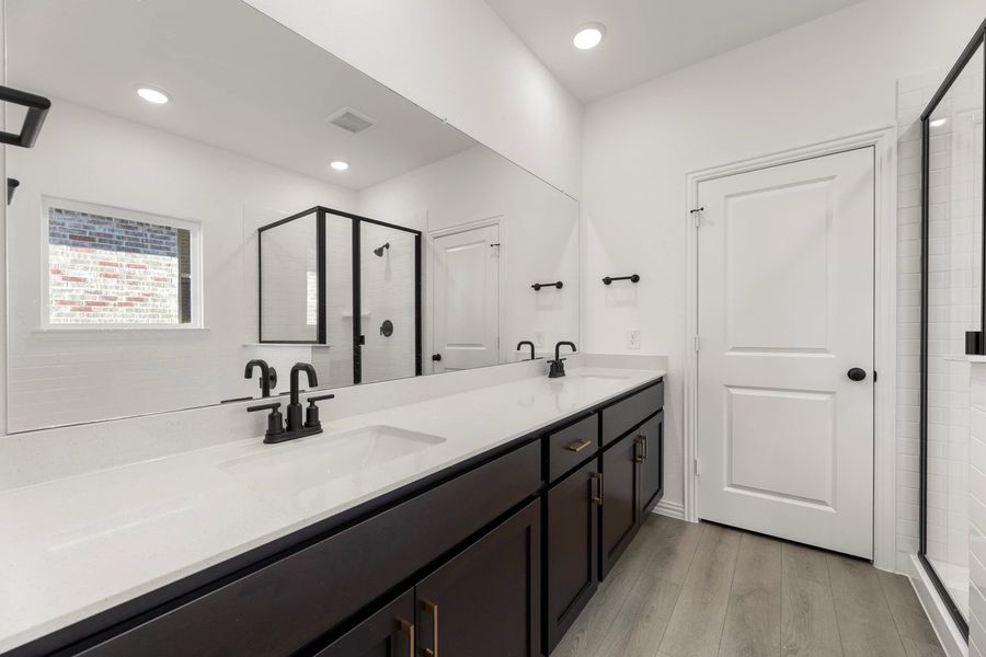 Primary Bathroom featuring the Oxford Collection