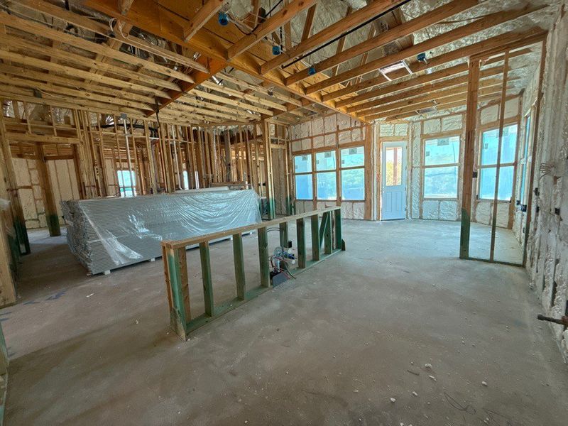 Spacious, unfurnished interior of a new home in Creekview Addition, Van Alstyne (Image 5).