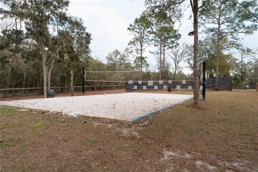 Community amenities in , Bronson (Image 37).