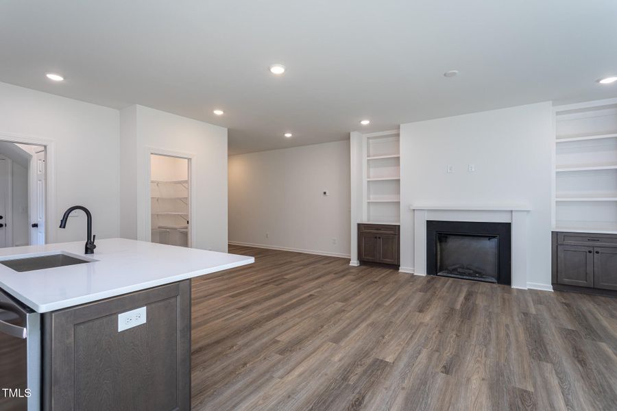 coleman-6069-jones-39 coleman-6069-jones-39