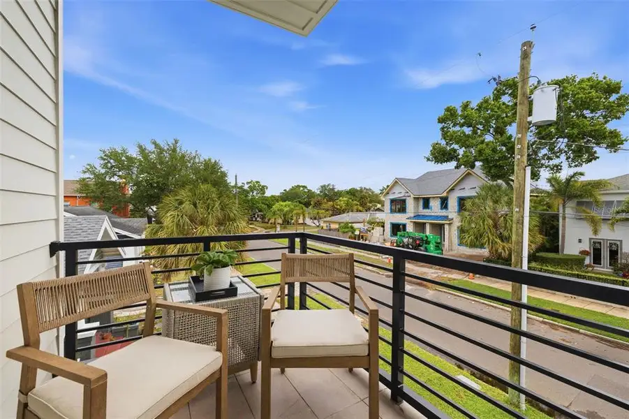 Exterior details and patio area of a home in , Tampa (Image 3).