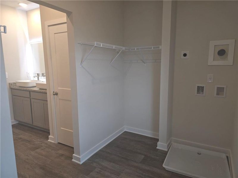 Spacious, unfurnished interior of a new home in Southern Hills, McDonough (Image 30).