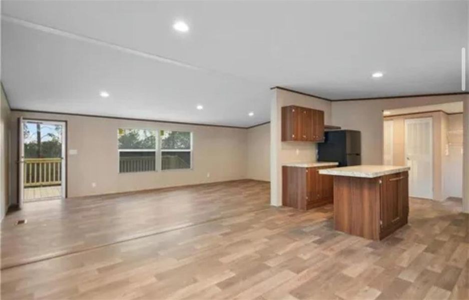Spacious, unfurnished interior of a new home in , Talking Rock (Image 10).