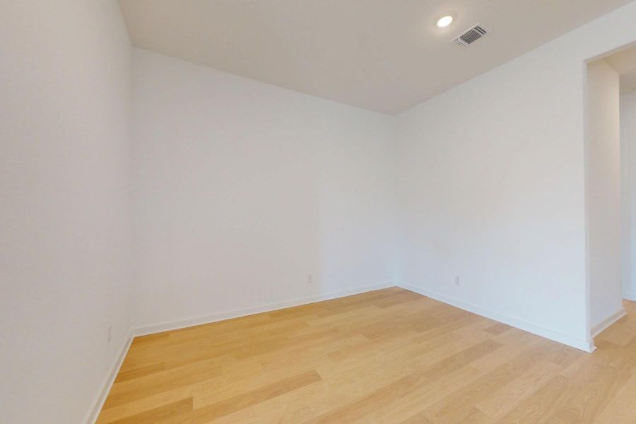 Spacious, unfurnished interior of a new home in Heritage, Dripping Springs (Image 38). Spacious, unfurnished interior of a new home in Heritage, Dripping Springs (Image 38).