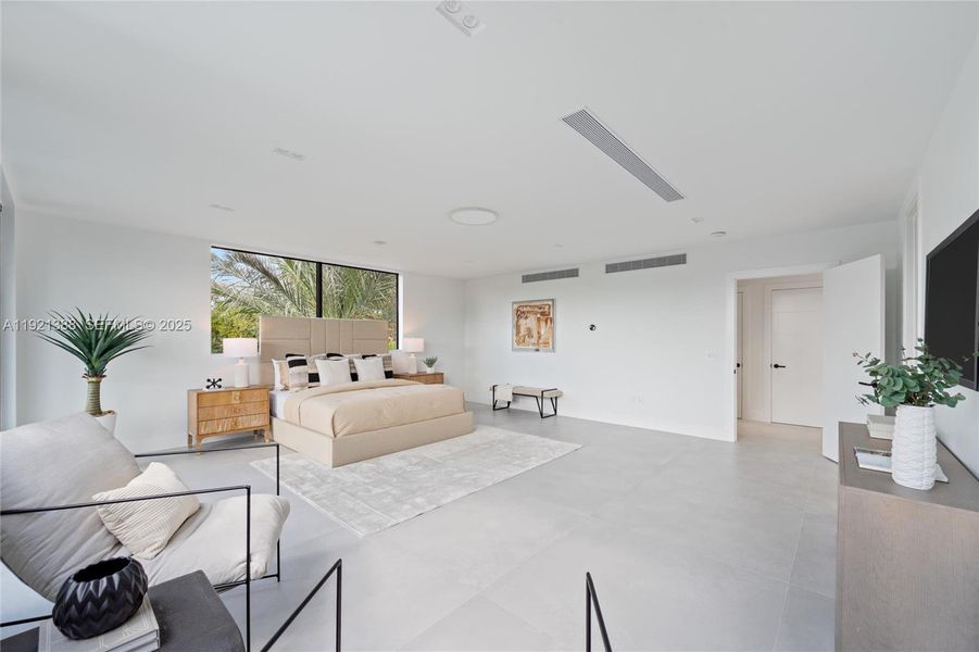 Furnished interior view inside a new home in , Miami (Image 17).