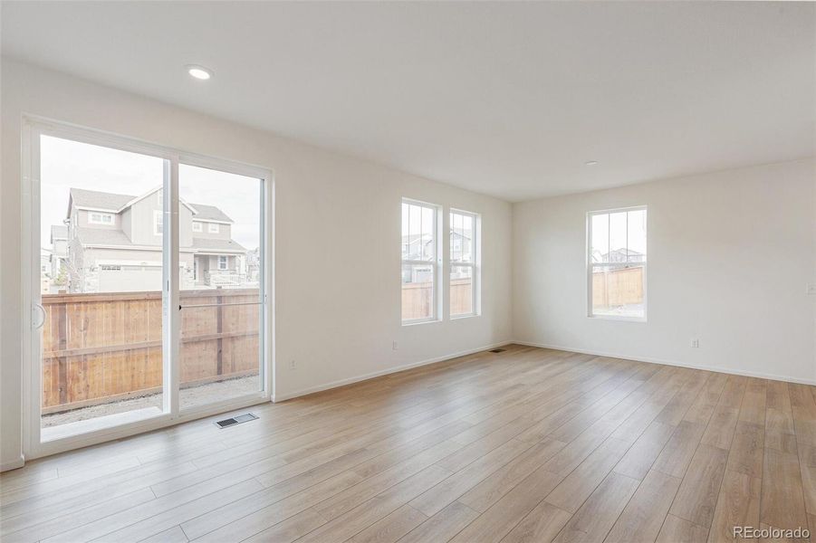 Spacious, unfurnished interior of a new home in Sky Ranch Villas, Watkins (Image 16). Spacious, unfurnished interior of a new home in Sky Ranch Villas, Watkins (Image 16).