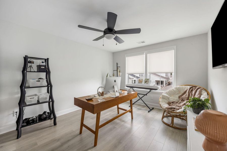 Furnished interior view inside a new home in Twin Lakes, Johns Island (Image 11).