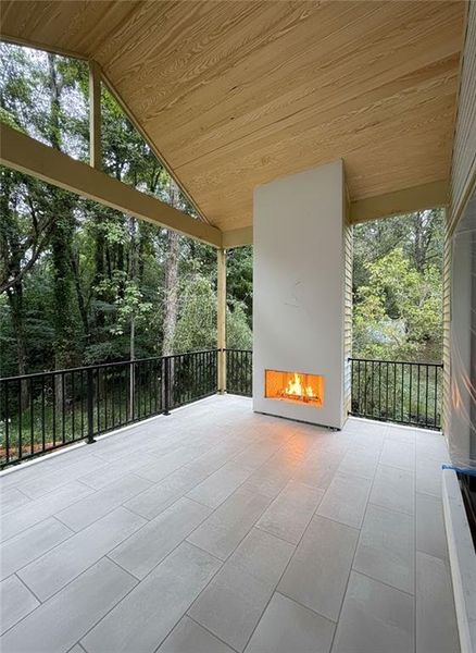 Image 9 of a home in .